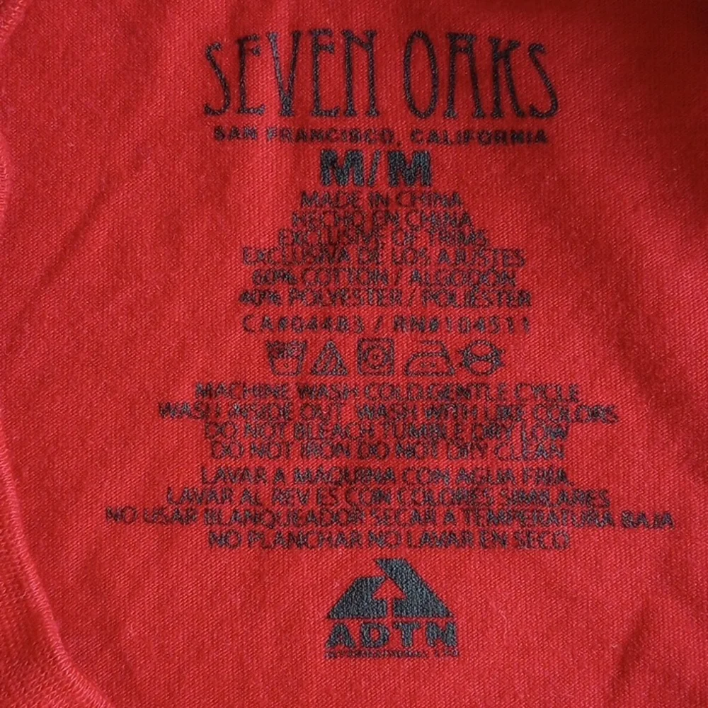 NWOT Gingerbread Man Bite Me T-shirt Unisex M Flashing Lights Ugly Sweater - Picture 5 of 7